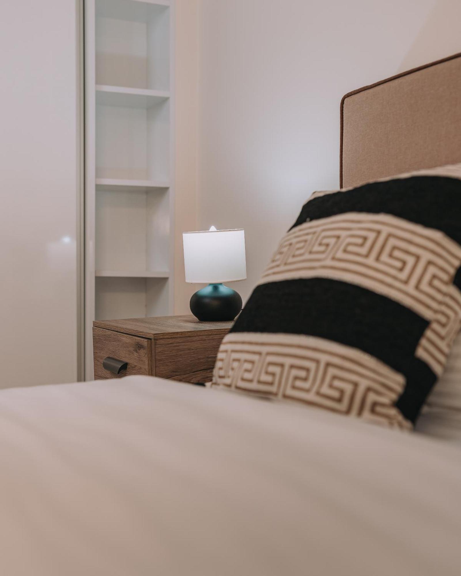 Chic Apartment Near Acropolis เอเธนส์ ภายนอก รูปภาพ